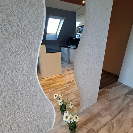 Lotusz Medencevel דירה *