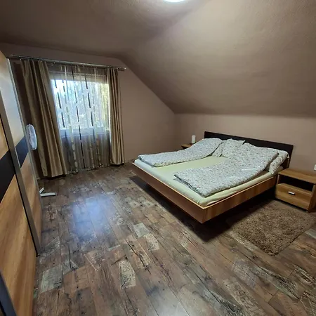 Appartement Lotusz Medencevel *