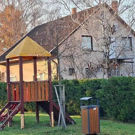 Apartament Lotusz Medencevel Ordacsehi